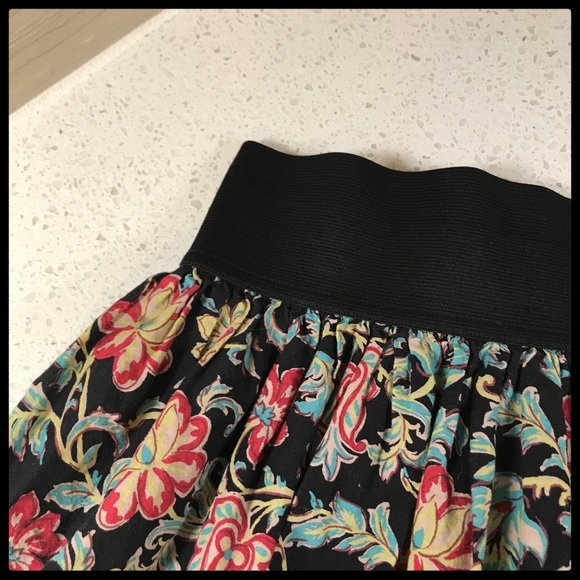 Target Skirt - Picture 3 of 4